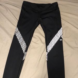Good used condition Gap fit leggings size medium